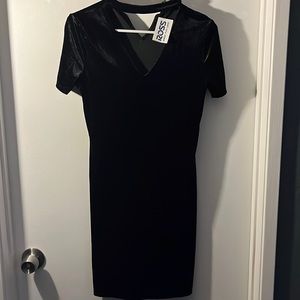 Black velvet size m ambiance dress